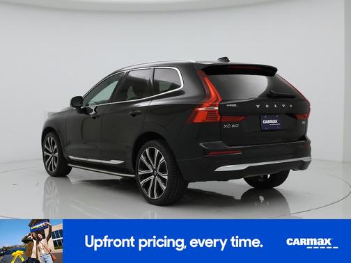 2023 Volvo XC60 B5 Ultimate Bright Theme