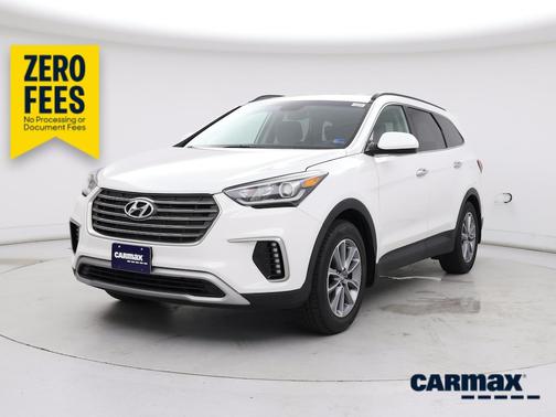 White 2017 Hyundai SANTA FE SE