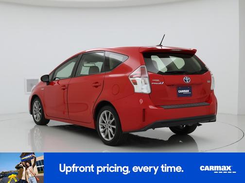 2015 Toyota Prius v Five