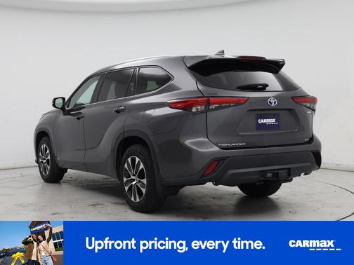 2022 Toyota Highlander Hybrid XLE