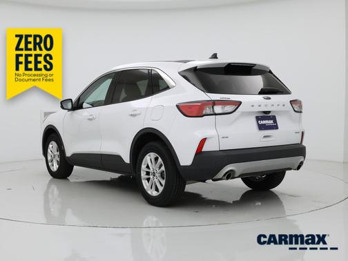 White 2021 Ford Escape SE