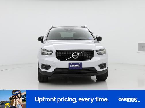 White 2020 Volvo XC40 T5 R-Design