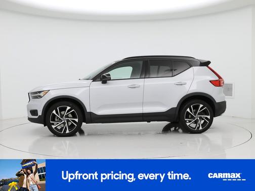 White 2020 Volvo XC40 T5 R-Design