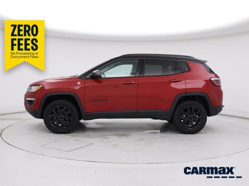 Red 2018 Jeep Compass Trailhawk