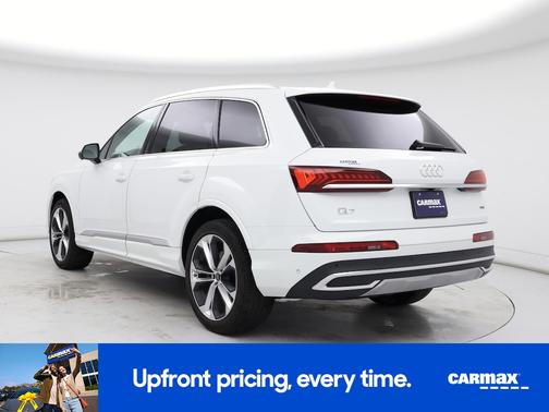 White 2022 Audi Q7 Premium Plus
