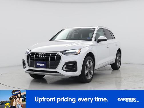 White 2023 Audi Q5 Premium Plus