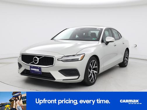 2020 Volvo S60 T6 Momentum