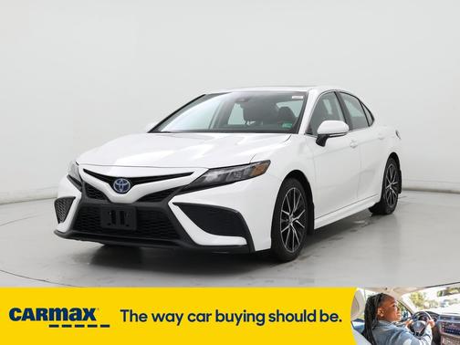 2024 Toyota Camry Hybrid SE