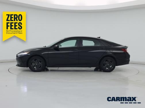 Black 2023 Hyundai ELANTRA SEL