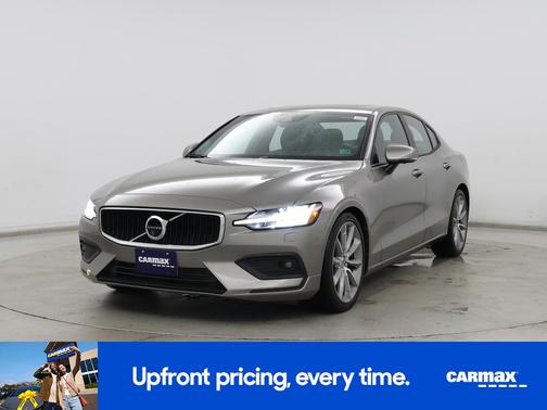 2020 Volvo S60 T5 Momentum