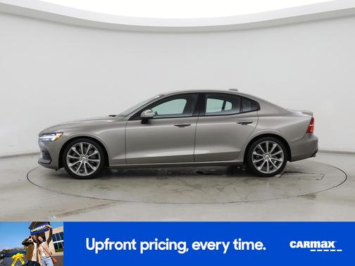 2020 Volvo S60 T5 Momentum