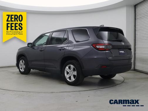 Gray 2023 Honda Pilot LX