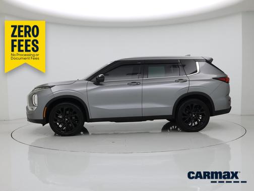 Gray 2023 Mitsubishi Outlander SE
