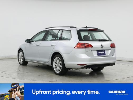 2016 Volkswagen Golf SE