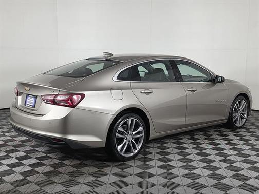 Mineral Gray Metallic 2024 Chevrolet Malibu FWD 2LT