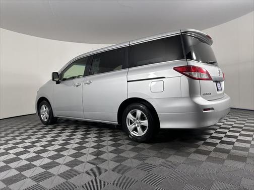 2015 Nissan Quest SV
