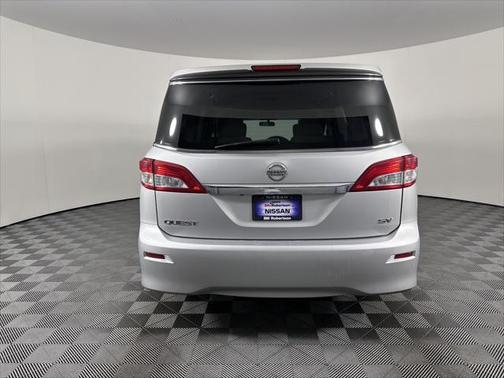 2015 Nissan Quest SV