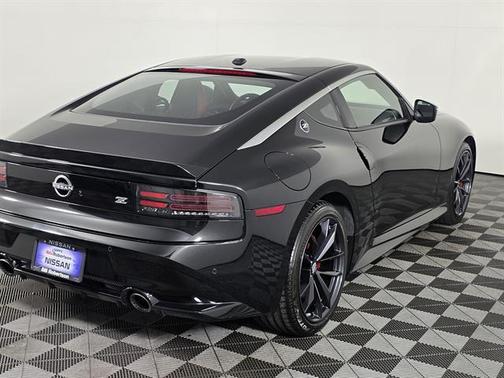 Black Diamond Pearl 2024 Nissan Z Performance Auto