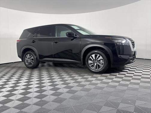 2024 Nissan Pathfinder S 4WD