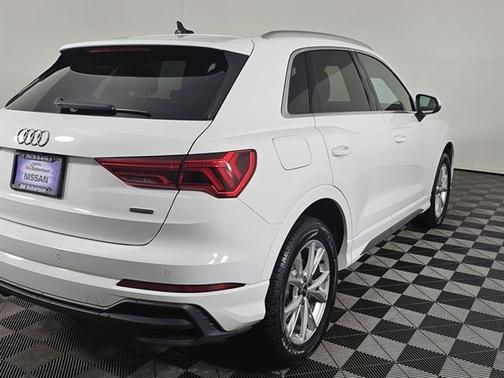 2023 Audi Q3 Premium 45 TFSI S line quattro Tiptronic