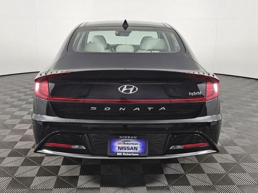 2023 Hyundai SONATA Hybrid Limited