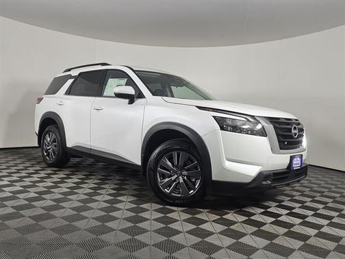 2025 Nissan Pathfinder SV 4WD