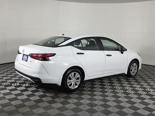 2024 Nissan Versa 1.6 S