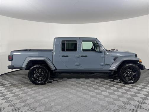 2024 Jeep Gladiator Sport
