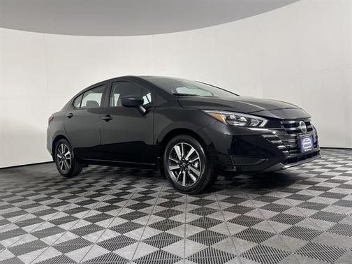 Super Black 2025 Nissan Versa 1.6 S