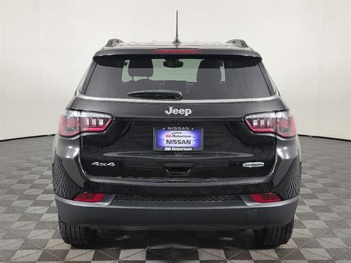 Diamond Black Crystal Pearlcoat 2024 Jeep Compass Latitude