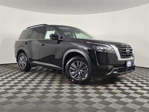 2025 Nissan Pathfinder SV 4WD