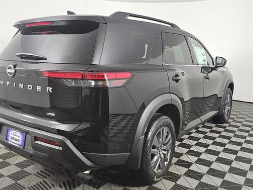 2025 Nissan Pathfinder SV 4WD