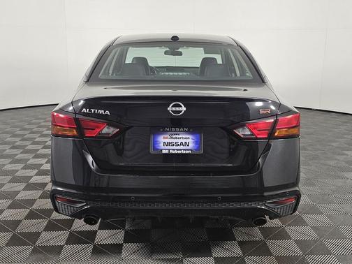 2023 Nissan Altima SR FWD