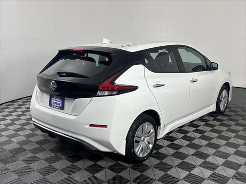 2025 Nissan Leaf S