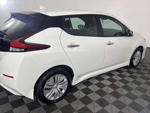 2025 Nissan Leaf S