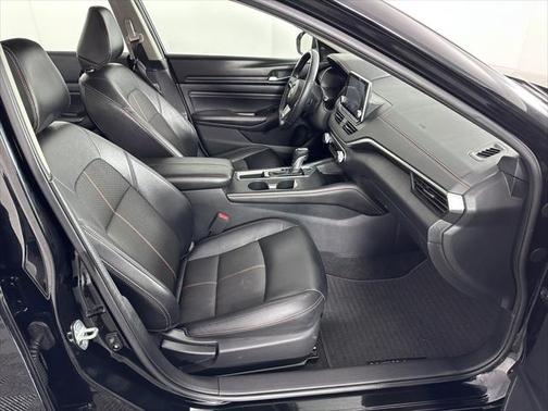 2020 Nissan Altima SR FWD