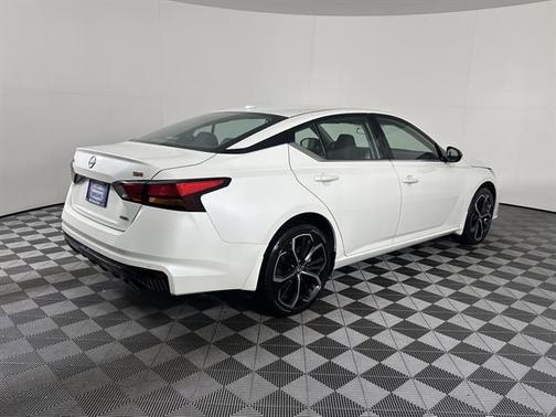 2024 Nissan Altima SR Intelligent AWD