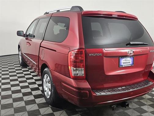 2008 Hyundai Entourage GLS