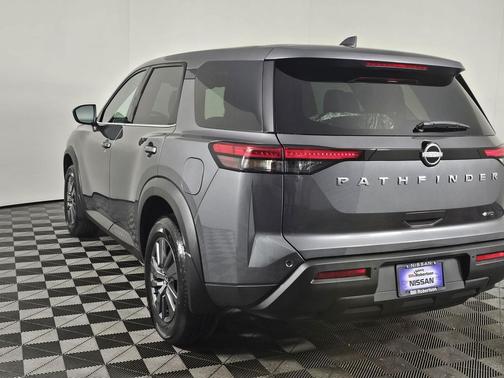 2025 Nissan Pathfinder S 4WD