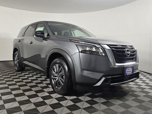 2025 Nissan Pathfinder S 4WD
