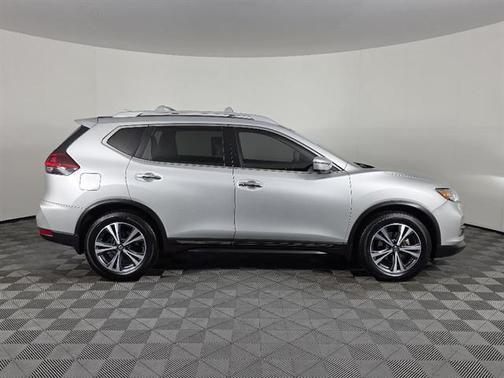 Brilliant Silver 2018 Nissan Rogue SL