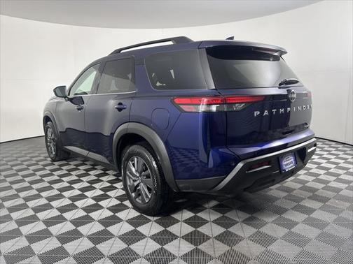 2024 Nissan Pathfinder SV 4WD