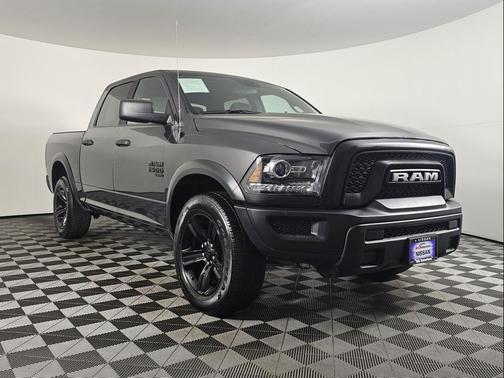 2024 RAM 1500 Classic Warlock Crew Cab 4x4 5'7' Box