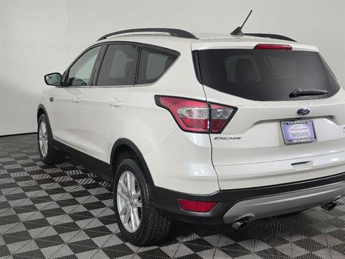 Oxford White 2018 Ford Escape SEL