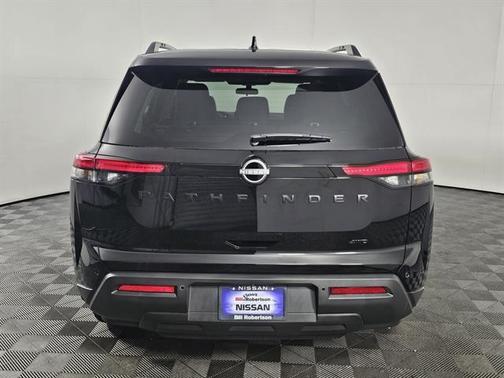 2025 Nissan Pathfinder SV 4WD