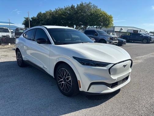 STAR WHITE MET TRI-COAT 2025 Ford Mustang Mach-E PREMIUM