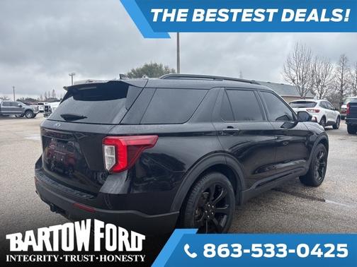 2023 Ford Explorer ST-LINE