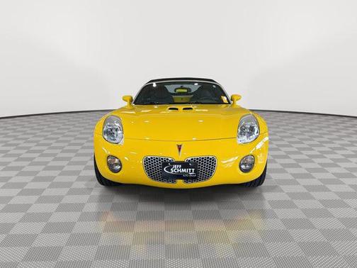 Mean (Yellow) 2007 Pontiac Solstice Base