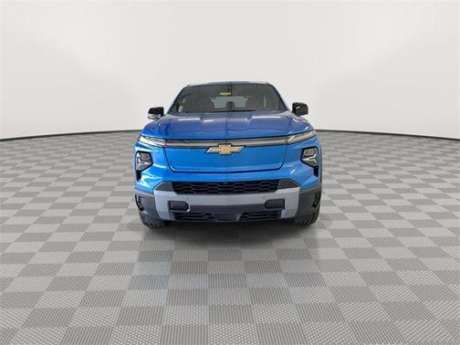 2025 Chevrolet Silverado EV LT
