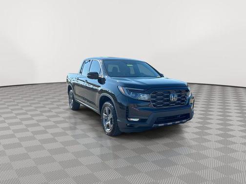 Crystal Black Pearl 2025 Honda Ridgeline TrailSport
